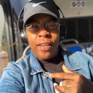 Meet your Posher, Devin